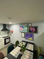 Aaron Wise - 51 Fitzhamon