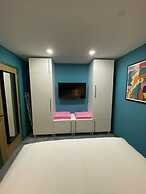 Aaron Wise - 51 Fitzhamon