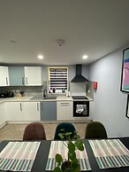 Aaron Wise - 51 Fitzhamon