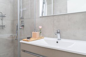 Modern Comfort Escape by Sea N' Rent