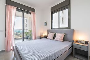 Modern Comfort Escape by Sea N' Rent