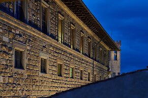 Leoni Suite by Mmega