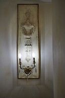 Leoni Suite by Mmega