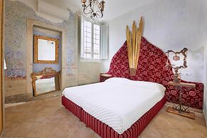 Leoni Suite by Mmega