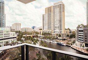 Flow Fort Lauderdale Hotel