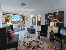 The Twist Palm Springs