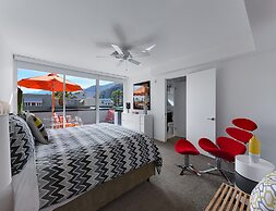 The Twist Palm Springs