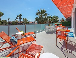 The Twist Palm Springs