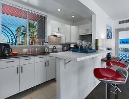 The Twist Palm Springs