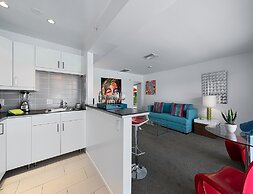 The Twist Palm Springs