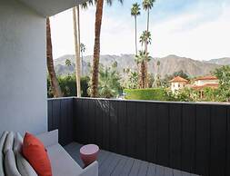 The Twist Palm Springs