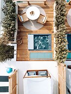 Avgoustos Suites - Adults only