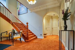 Villa Boutique 115 by INA