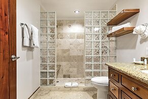 Hol Chan Reef Resort & Villas