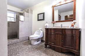 Hol Chan Reef Resort & Villas