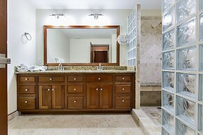 Hol Chan Reef Resort & Villas