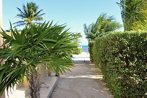 Hol Chan Reef Resort & Villas