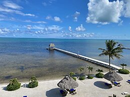 Hol Chan Reef Resort & Villas