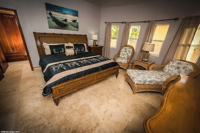 Hol Chan Reef Resort & Villas