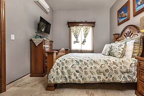 Hol Chan Reef Resort & Villas