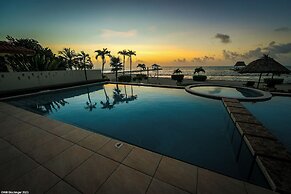 Hol Chan Reef Resort & Villas