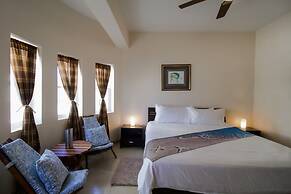 Hol Chan Reef Resort & Villas