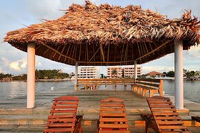 Hol Chan Reef Resort & Villas