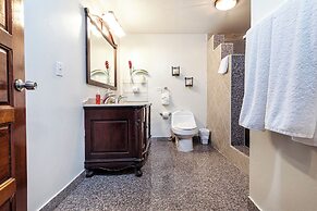 Hol Chan Reef Resort & Villas