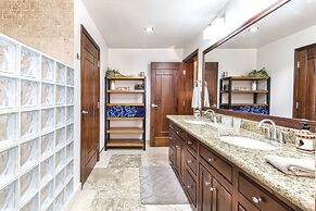 Hol Chan Reef Resort & Villas