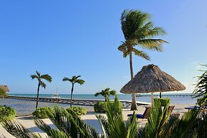 Hol Chan Reef Resort & Villas