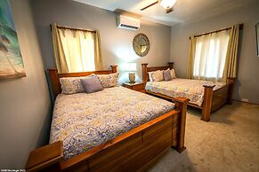 Hol Chan Reef Resort & Villas