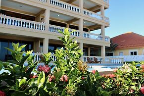 Hol Chan Reef Resort & Villas