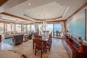 Hol Chan Reef Resort & Villas