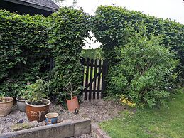 Rustic Log Cabin - Dog Friendly - Sleeps 2 - Views