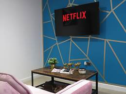 Tudors eSuites 4 Bedroom House