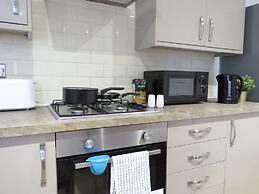 Tudors eSuites 4 Bedroom House