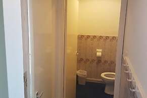 Flat Apsley 3 Sleeps 4 Near Beach