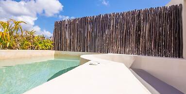 Apartment with Private Hot Tub in Tulum