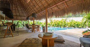 Apartment with Private Hot Tub in Tulum