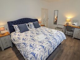 Flat 4B
