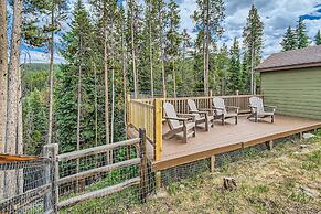 Moose Hill Lodge 5 Bedroom Home by RedAwning