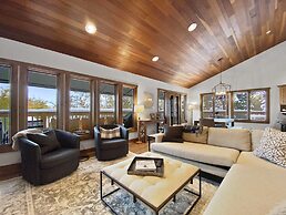 Stargazer 115 3 Bedroom Townhouse by RedAwning