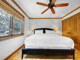 Stargazer 115 3 Bedroom Townhouse by RedAwning