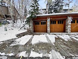 Stargazer 115 3 Bedroom Townhouse by RedAwning