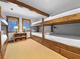 Stargazer 115 3 Bedroom Townhouse by RedAwning