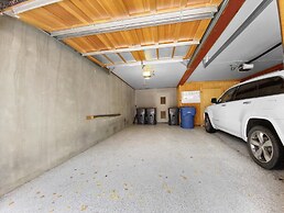 Stargazer 115 3 Bedroom Townhouse by RedAwning