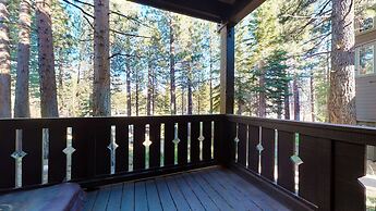 Timbers #10 4 Bedrooms Townhouse by RedAwning