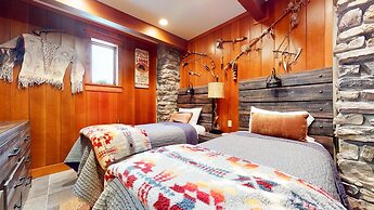 Timbers #10 4 Bedrooms Townhouse by RedAwning