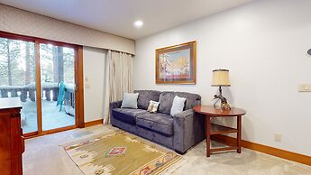 Timbers #10 4 Bedrooms Townhouse by RedAwning