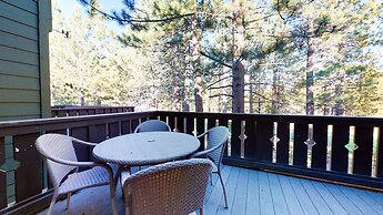 Timbers #10 4 Bedrooms Townhouse by RedAwning